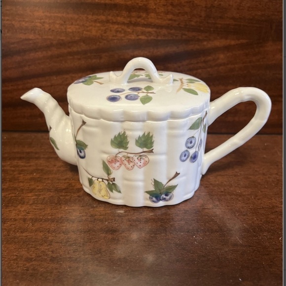 𝅺vintage Single Serving‎ Teapot - Picture 1 of 3